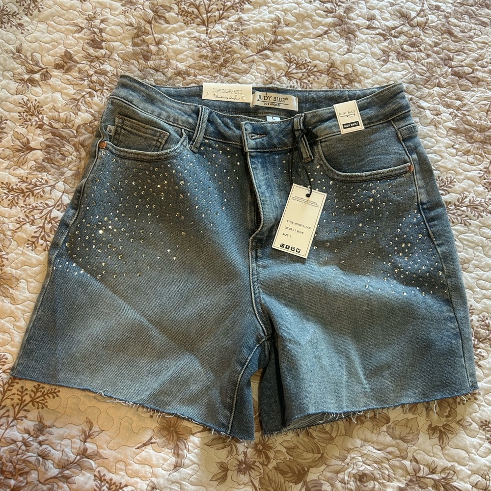 Brand New Judy Blue Jean Shorts Size Large